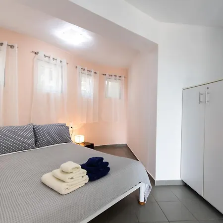 Apartament A&A Cozy Apartment Frini